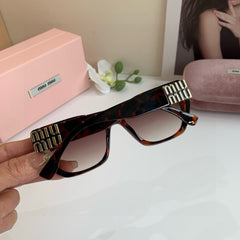 Gold Feature Brown Sunglasses