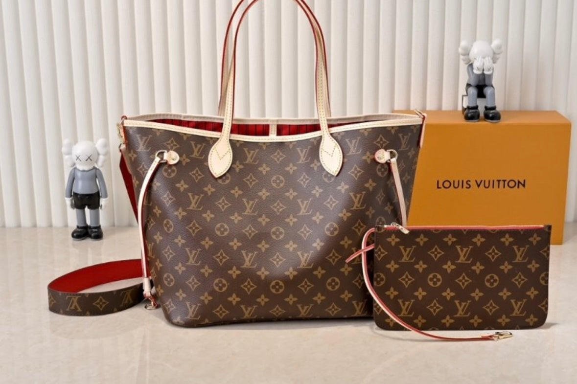 Aloura Signature Tote