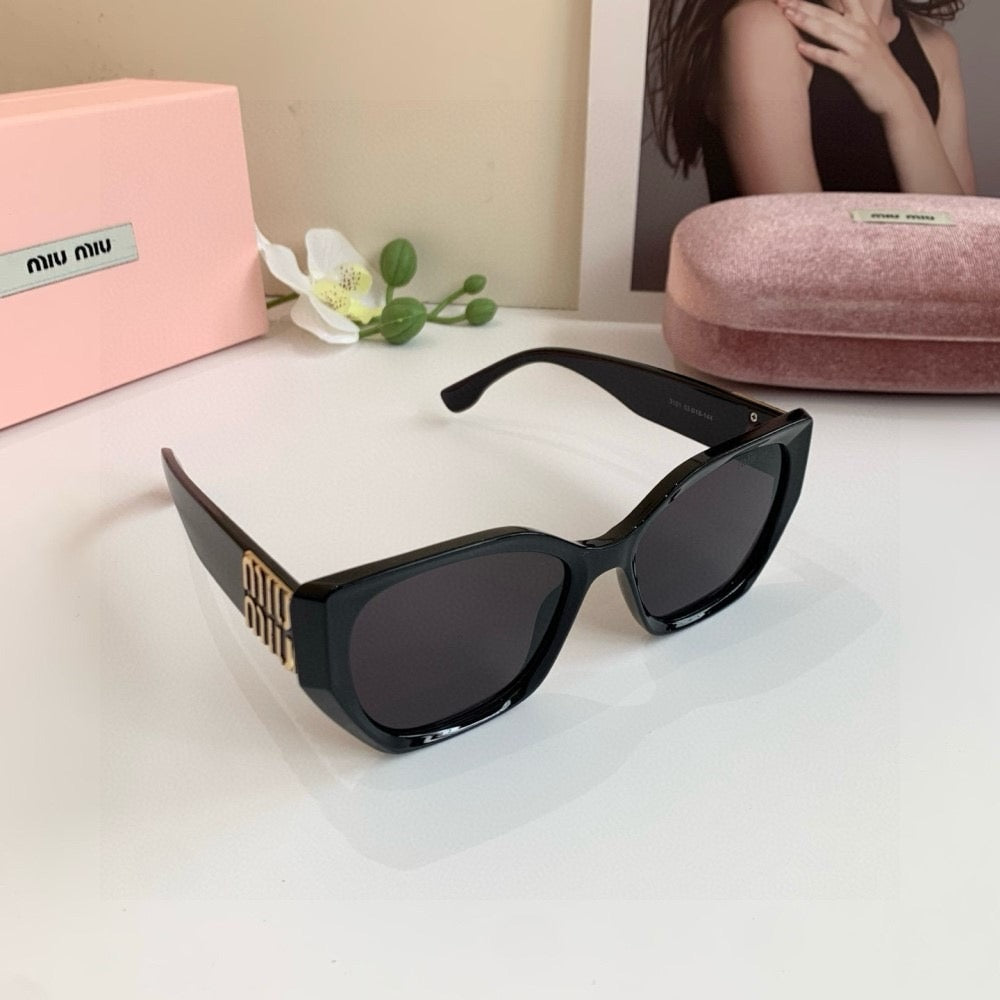Gold Feature Black Sunglasses